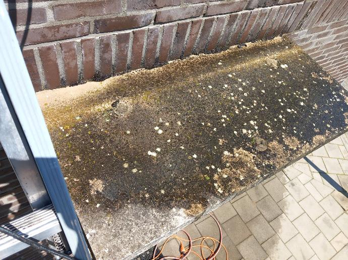 Afdakje voor het hogedrukwerk Afdakje voor het hogedrukwerk